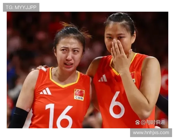 中国女排力挽狂澜勇夺东京奥运金牌展现团队精神与顽强拼搏力量