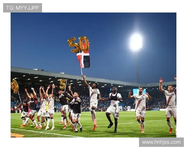 奥格斯堡俱乐部迎来新赛季挑战 聚焦球队阵容更新与目标调整