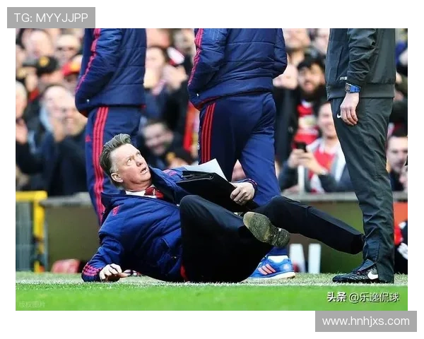 曼联主帅调整战术体系年轻球员崭露头角球队重拾胜利信心