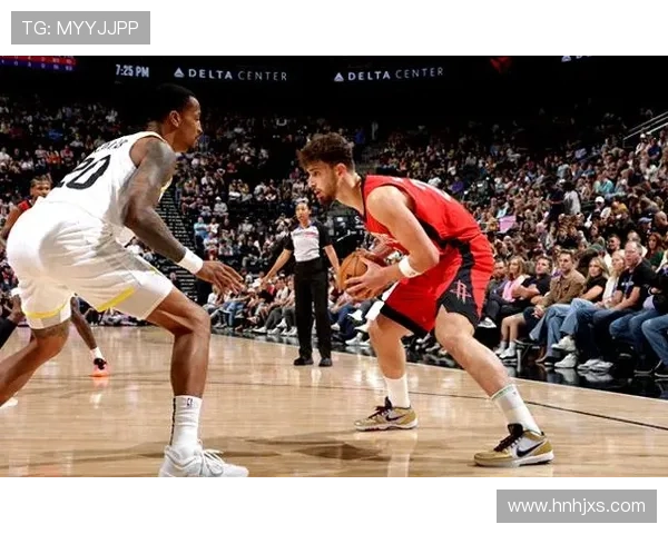 NBA季中赛激情爆发巨星对决引燃联盟新篇章赛场风云再起盛况空前