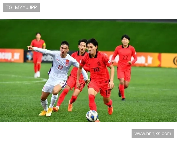 中国足球队备战亚洲杯 新帅亲自带队力争突破小组赛