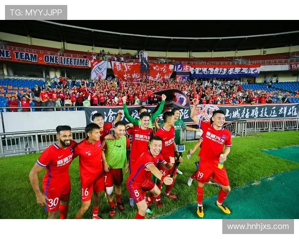 新赛季中超联赛全面开战多支球队引援升级激烈争夺冠军荣耀 新赛季中超联赛全面开战多支球队引援升级激烈争夺冠军荣耀